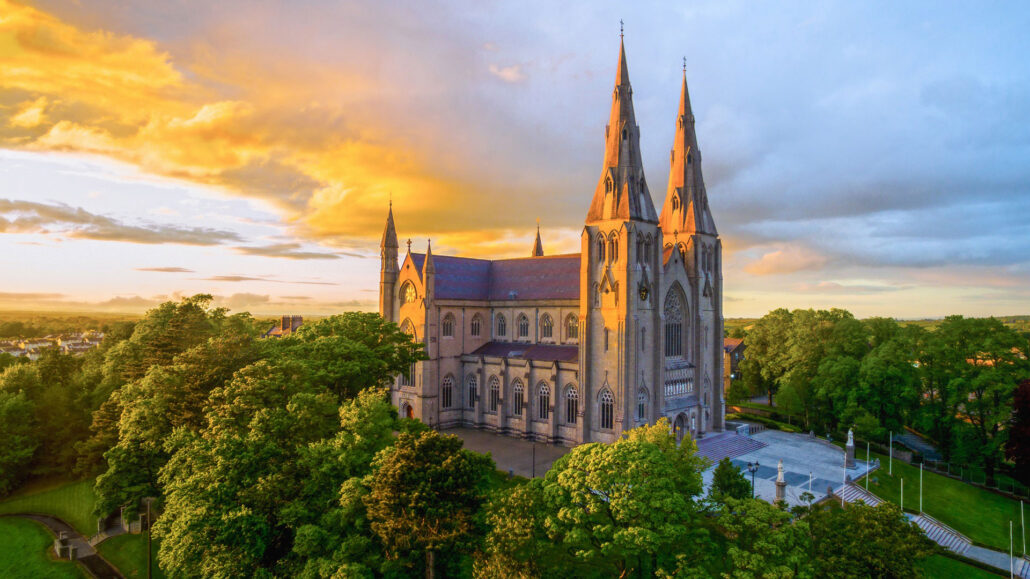 Image of a cathedral in the centre of Armagh